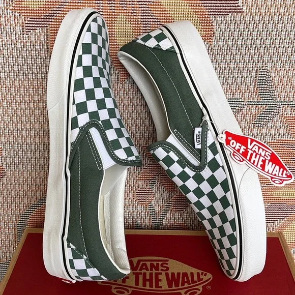 Vans Men’s Classic Slip-0n
Color Theory Checkerboard
VN0A5JMHYQW
Sneakers - Picture 12 of 16
